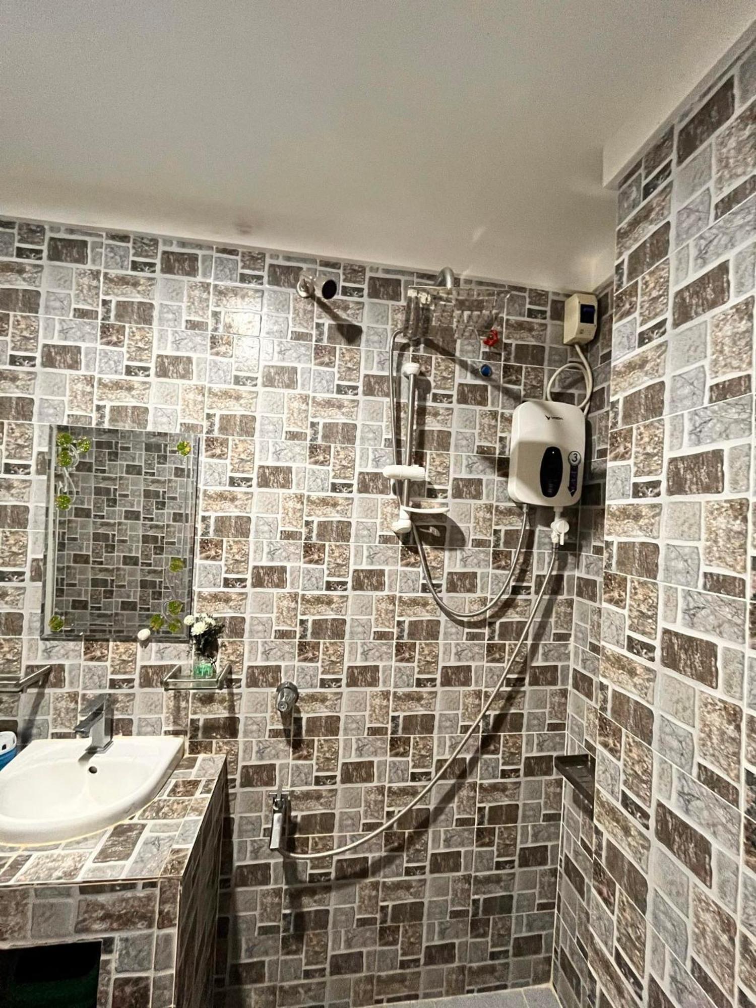 Carandang Tourist Inn Ел Нидо Екстериор снимка