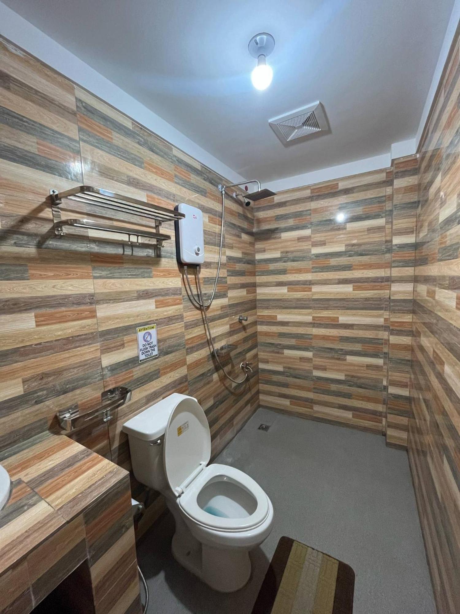 Carandang Tourist Inn Ел Нидо Екстериор снимка